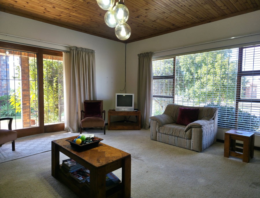 4 Bedroom Property for Sale in Noorsekloof Eastern Cape